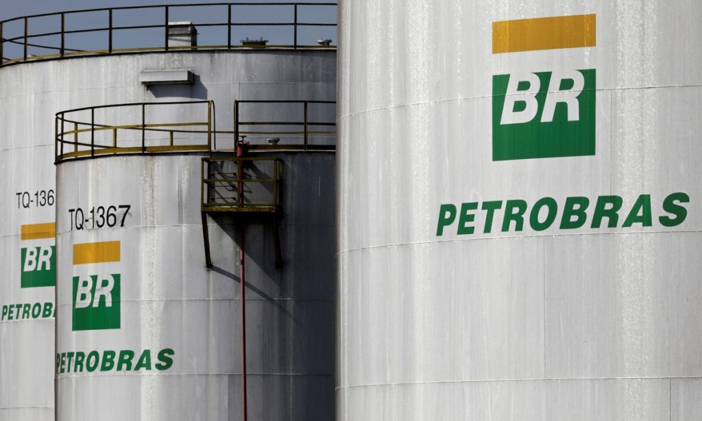 2019 04 16t224456z 123742583 rc1410441db0 rtrmadp 3 petrobras pricing