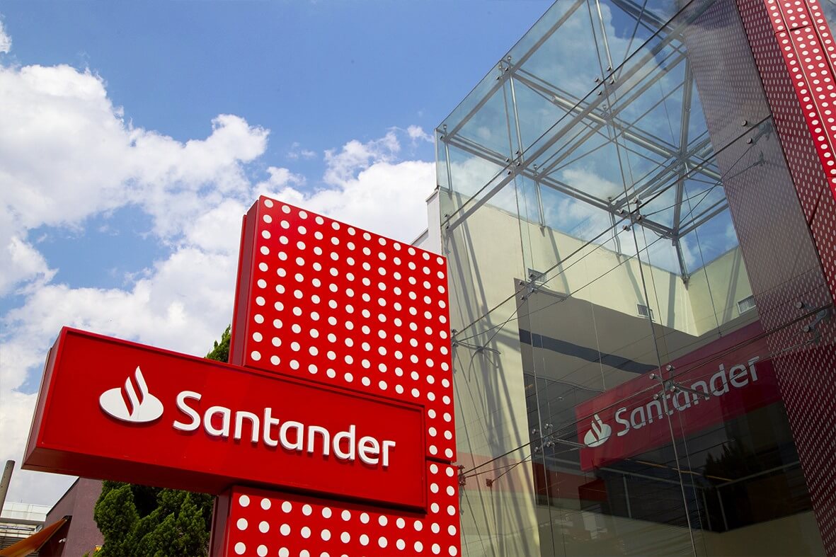 Fachada Santander