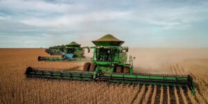 maquinas agricolas soja agronegocio no Brasil